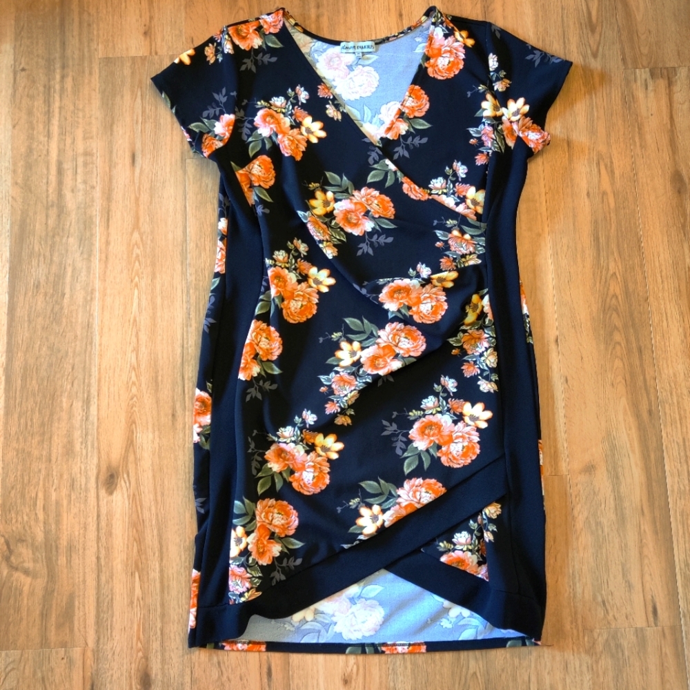 Almost Famous Women's Plus Size Rose Printed Black Dress Size 3X